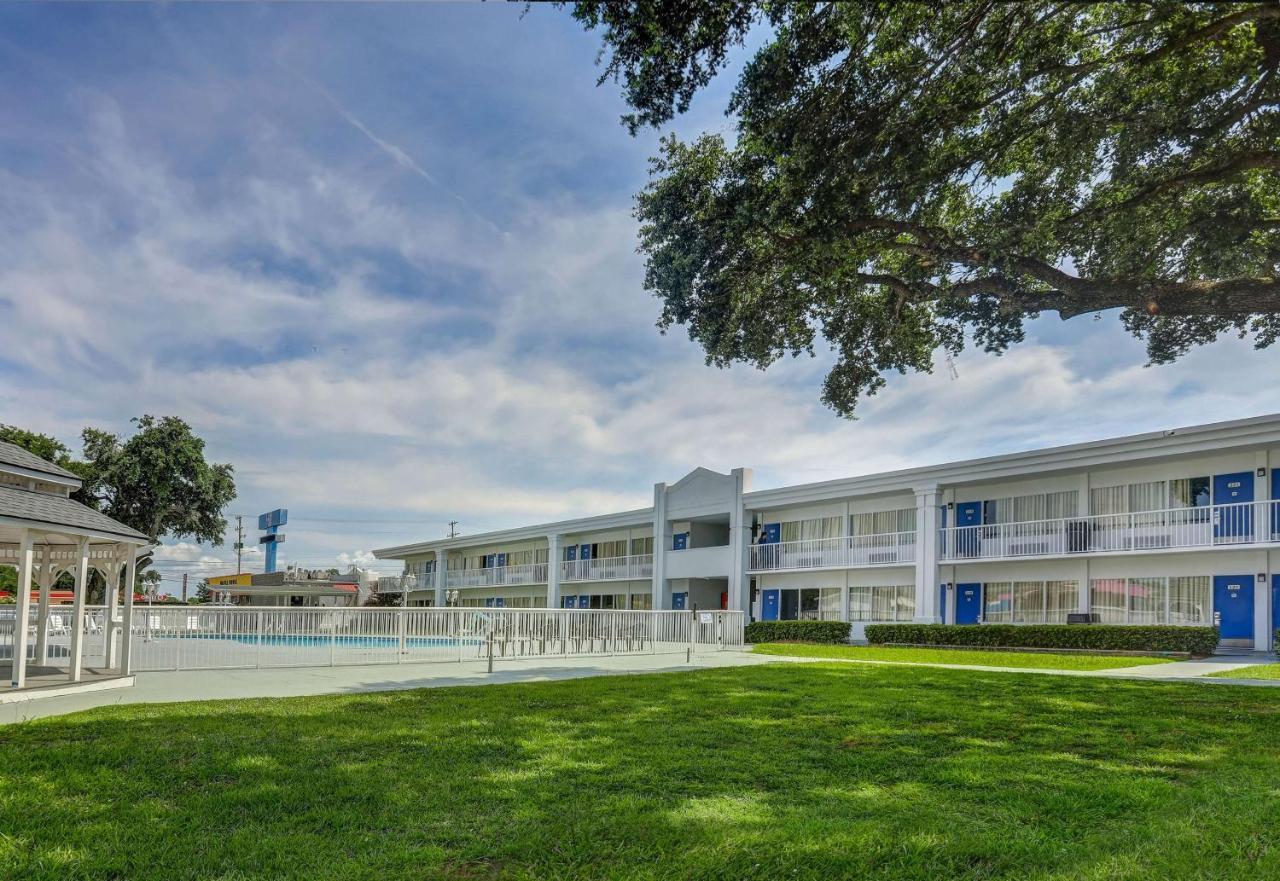 Motel 6-Jacksonville, Nc Экстерьер фото