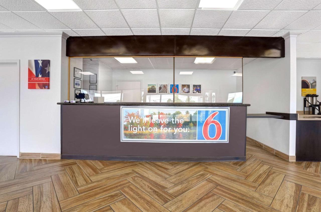 Motel 6-Jacksonville, Nc Экстерьер фото